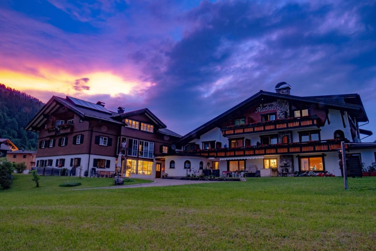 Gaestehaus Mathies Hotel Mittelberg Luaran gambar